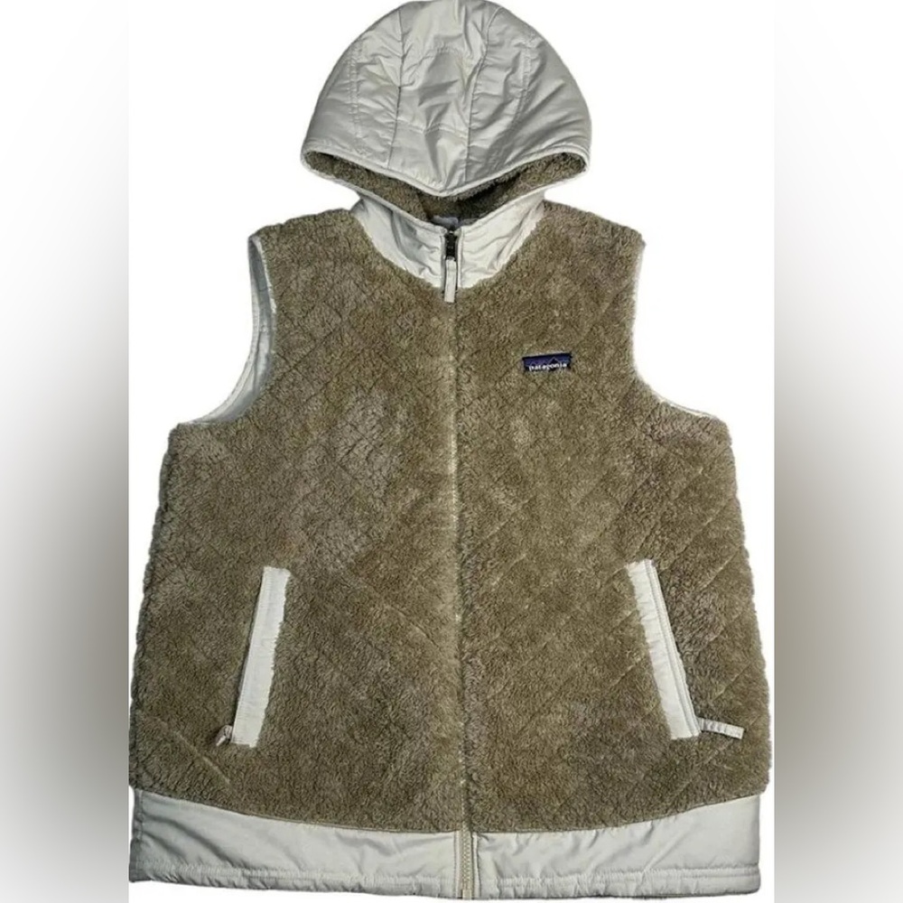 Patagonia Reversible Beige Fleece Vest with White Accents